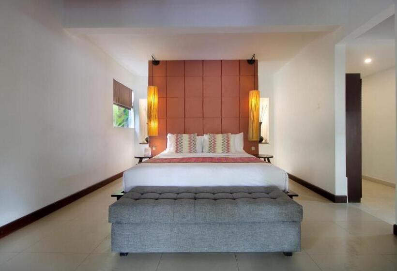 فيلا 3 غرف نوم مزودة بحمام سباحة, Sagara Villas And Suites Sanur By Ahm