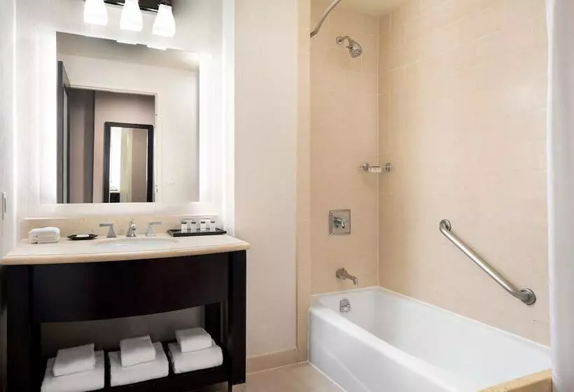 身障者適用スタンダードルーム, Sheraton Garden Grove  Anaheim South