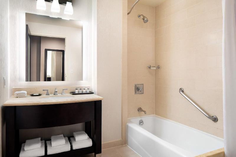 Номер Клуб, Sheraton Garden Grove  Anaheim South