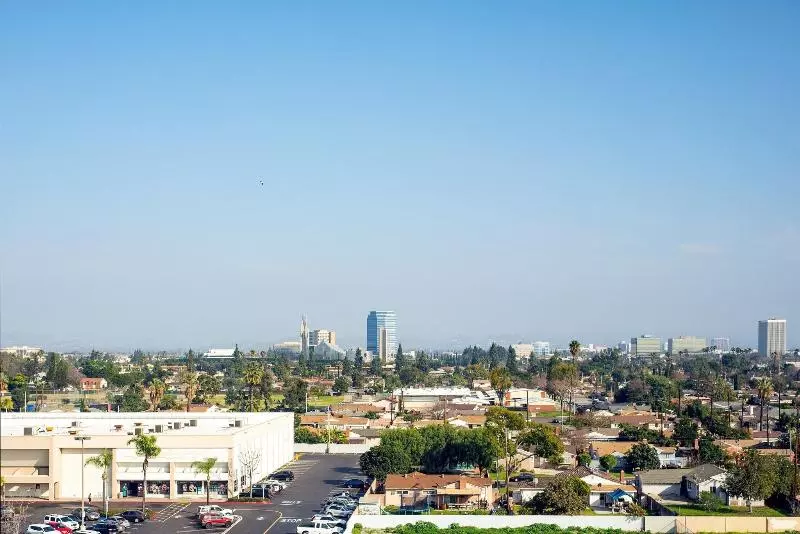 キングサイズベッドのスタンダードルーム, Sheraton Garden Grove  Anaheim South