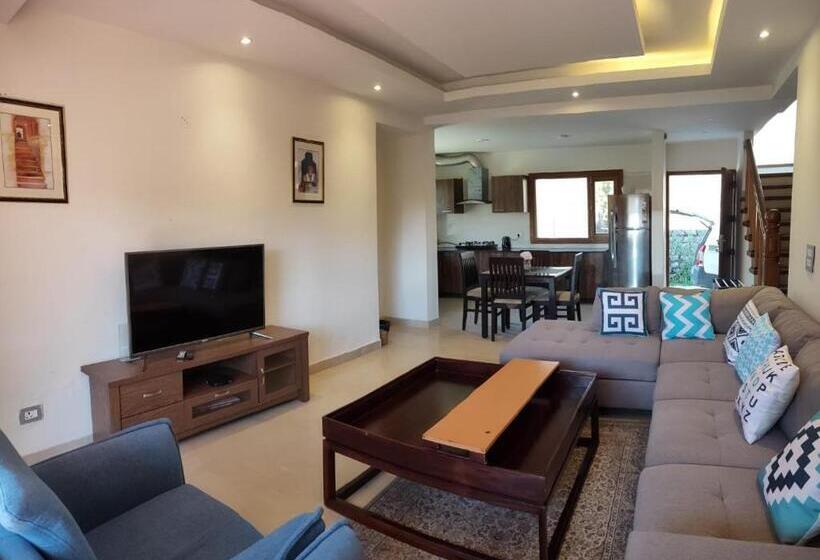 ویلای 3 خوابه, Solang Valley Resort