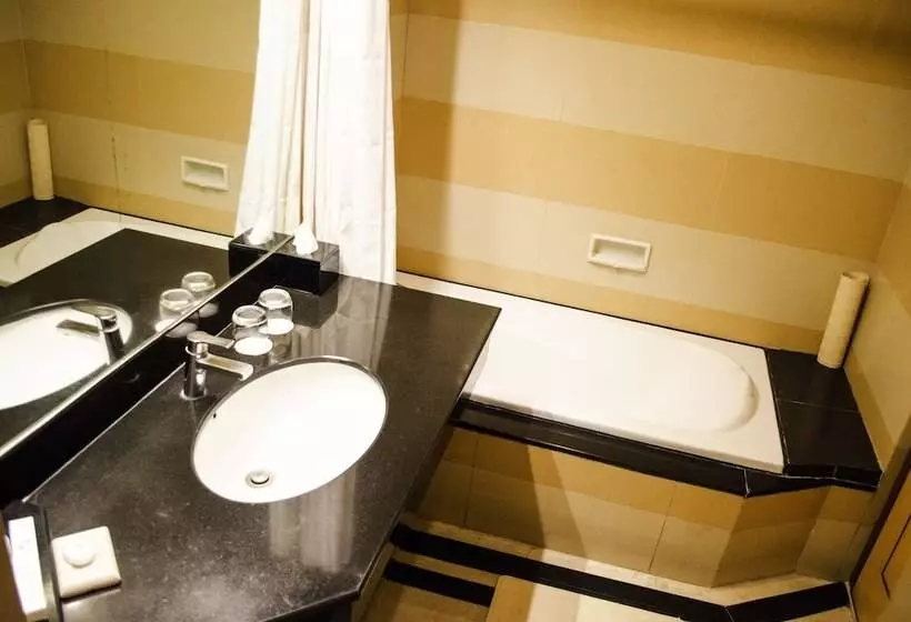 اتاق لوکس, Swiss Belhotel Maleosan Manado