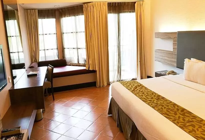 اتاق لوکس با چشم‌انداز دریا, Thistle Port Dickson
