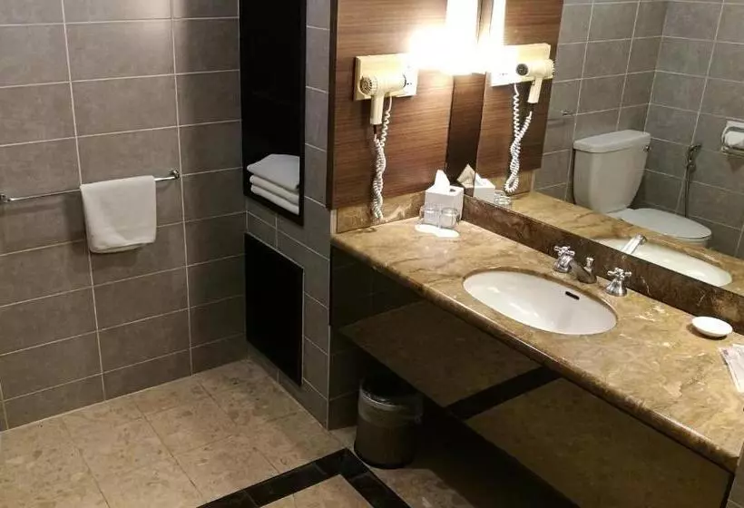 اتاق لوکس با تخت بزرگ, Thistle Port Dickson
