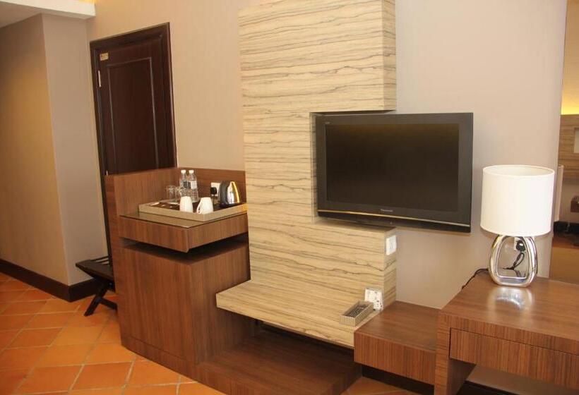 Quarto Deluxe Cama King, Thistle Port Dickson