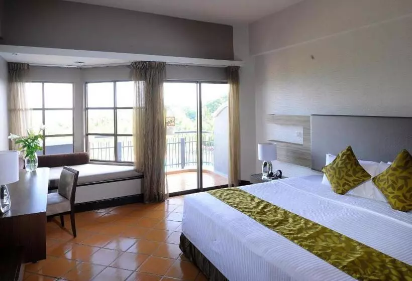 اتاق لوکس با تخت بزرگ, Thistle Port Dickson