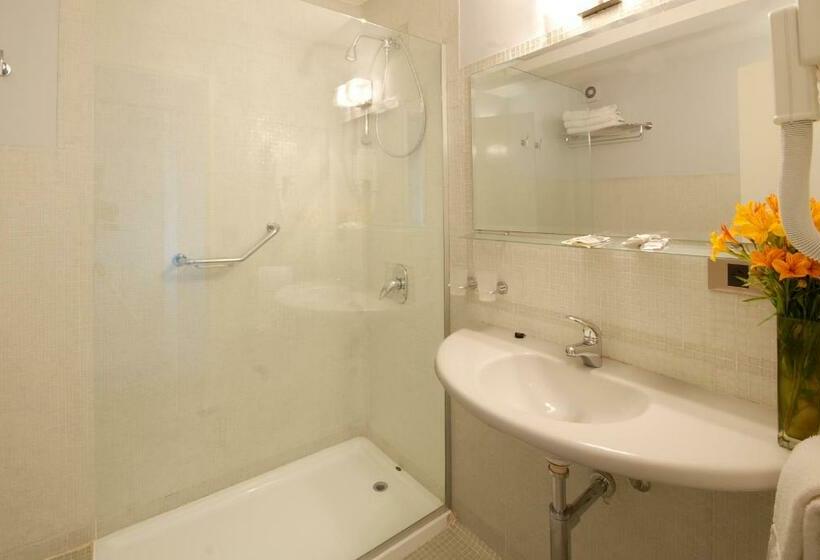 スタンダードシティビュールーム, Tirol