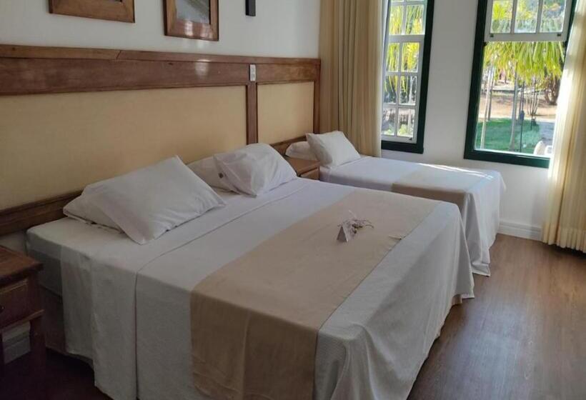 豪华三人间, Ville Real