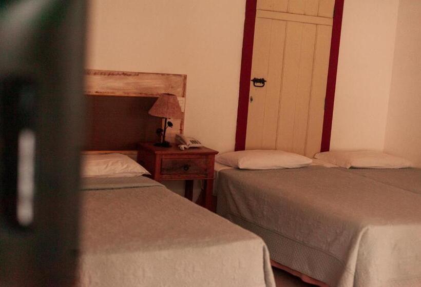 四人标准间, Ville Real