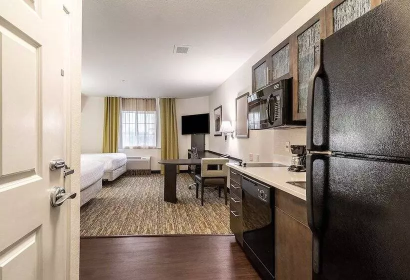 スタンダードスタジオ, Candlewood Suites Portland Airport, An Ihg
