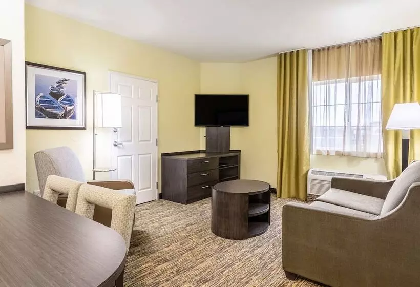 身障者適用スイートルーム, Candlewood Suites Portland Airport, An Ihg