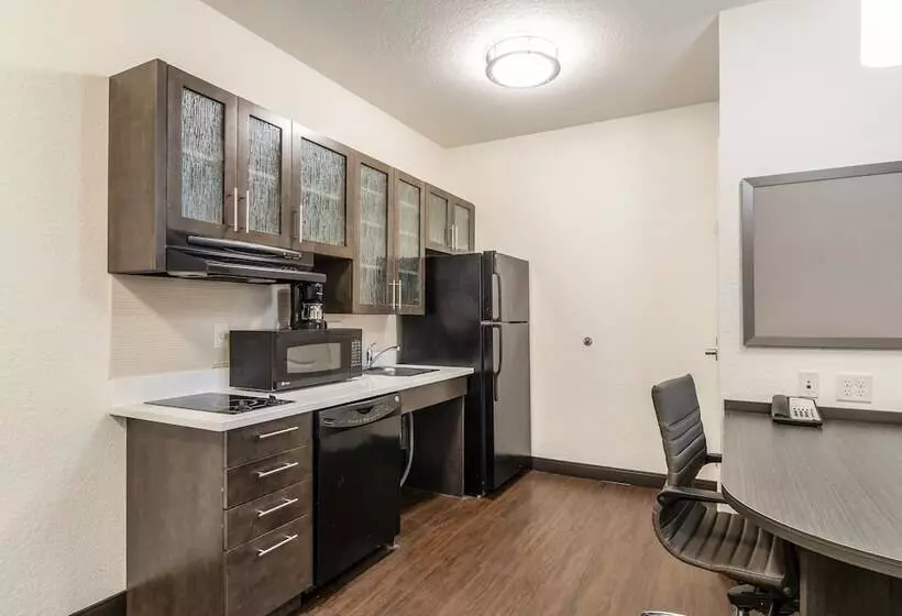 身障者適用スイートルーム, Candlewood Suites Portland Airport, An Ihg