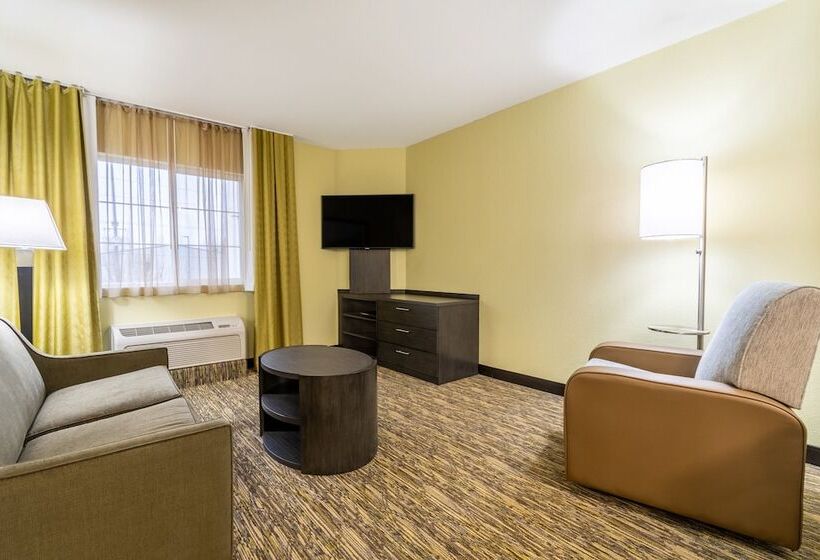 جناح, Candlewood Suites Portland Airport, An Ihg
