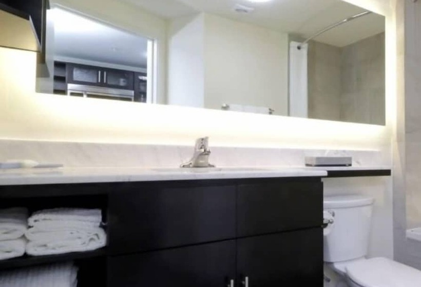 스위트, Candlewood Suites Portland Airport, An Ihg