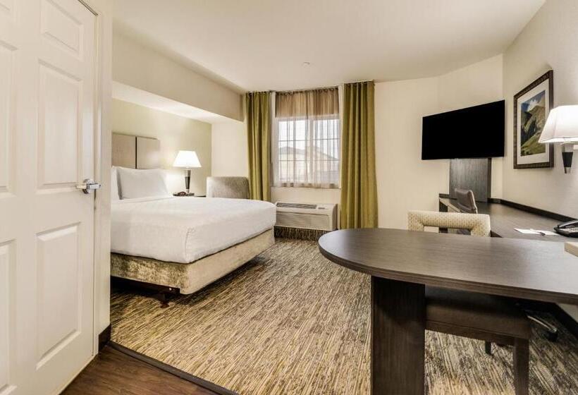 جناح, Candlewood Suites Portland Airport, An Ihg