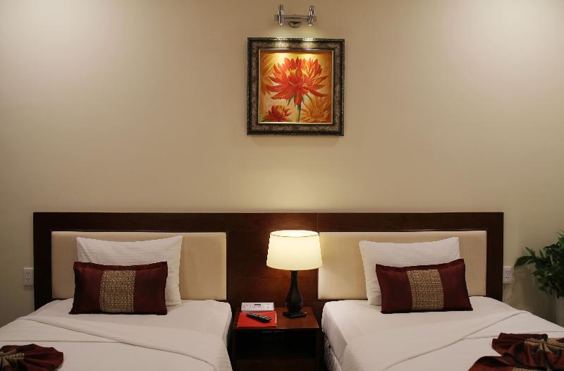 اتاق لوکس, Dong Khanh