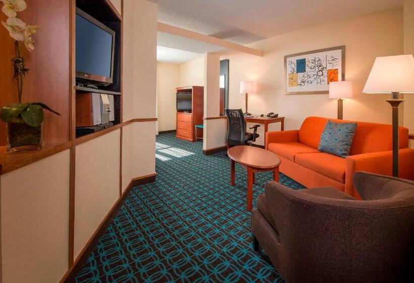 베이직 스튜디오, Fairfield Inn & Suites By Marriott Williamsburg