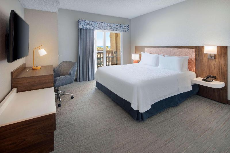 غرفة قياسية سرير كينج لذوى الإحتياجات الخاصة, Hampton Inn & Suites St. Augustine Vilano Beach