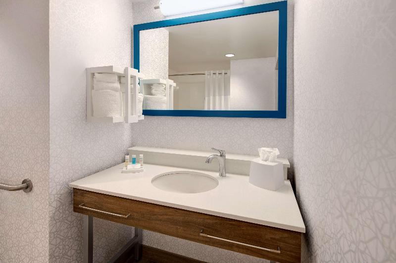 장애인을 위한 스위트, Hampton Inn & Suites St. Augustine Vilano Beach