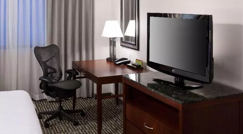 キングサイズベッドのスタンダードルーム, Hilton Garden Inn Denver Downtown