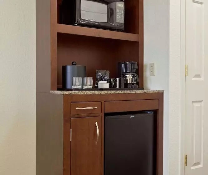 プレミアムルーム, Hilton Garden Inn Hoffman Estates