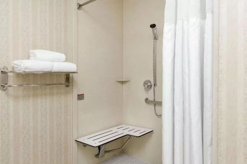 Standard-huone King-vuode, Hilton Garden Inn Sacramento Elk Grove