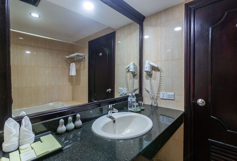 اتاق لوکس سه تخته, Kingdom Angkor