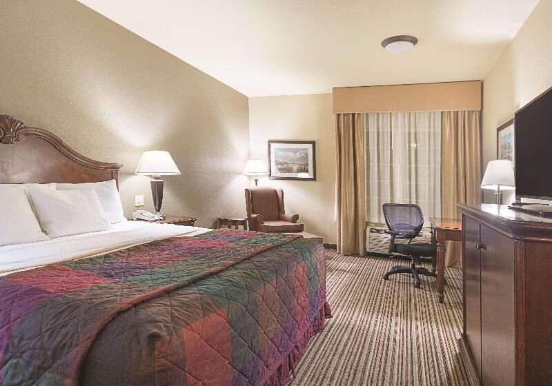 带大床的标准间, La Quinta By Wyndham Trinidad