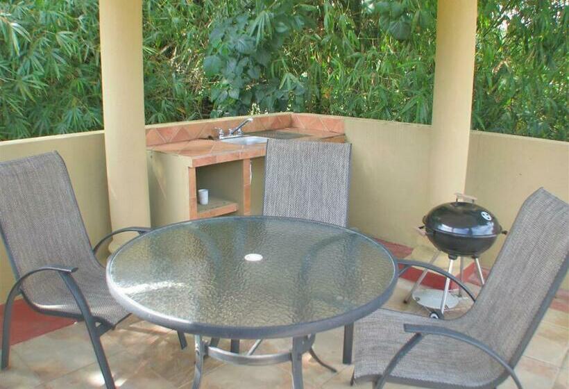 スリーベッドルーム　ヴィラ, Las Brisas Resort And Villas