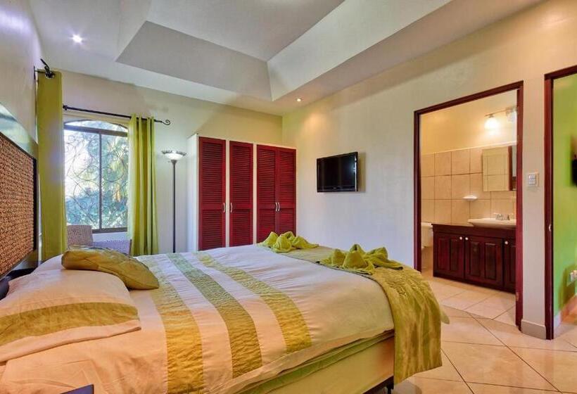 スリーベッドルーム　ヴィラ, Las Brisas Resort And Villas