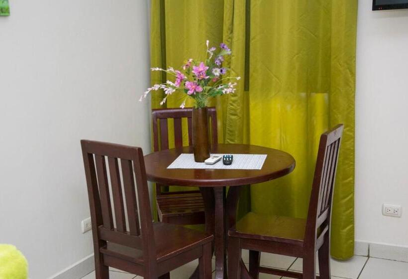 ジュニアスイート, Las Brisas Resort And Villas