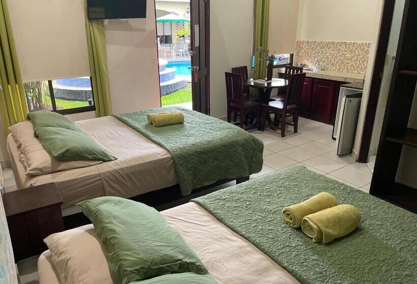 ファミリーステューディオ, Las Brisas Resort And Villas