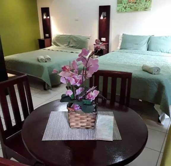 Perhestudio, Las Brisas Resort And Villas