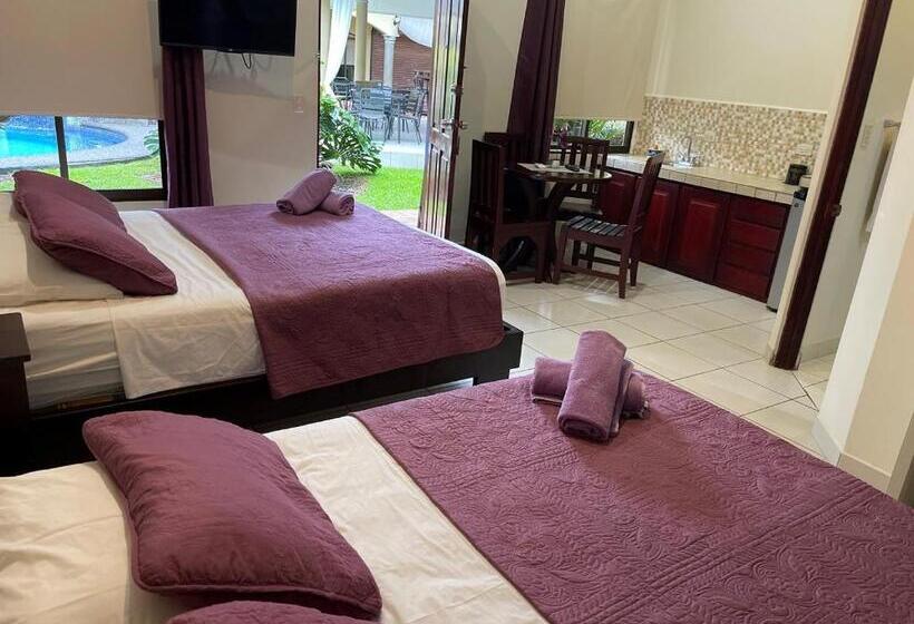 ファミリーステューディオ, Las Brisas Resort And Villas