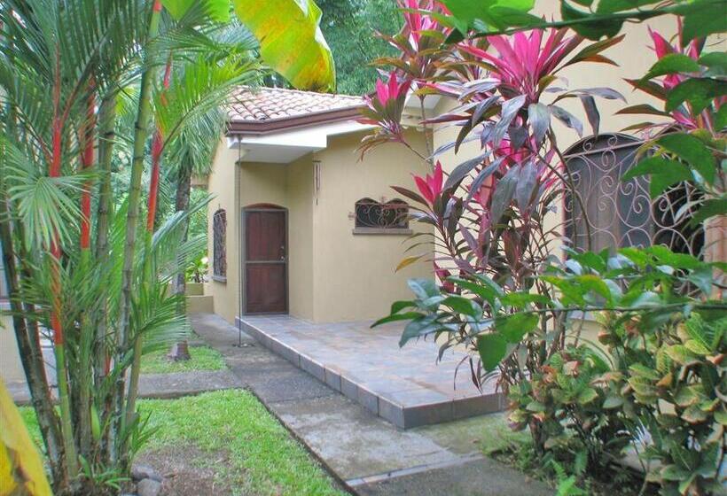 エコノミートリプルルーム, Las Brisas Resort And Villas