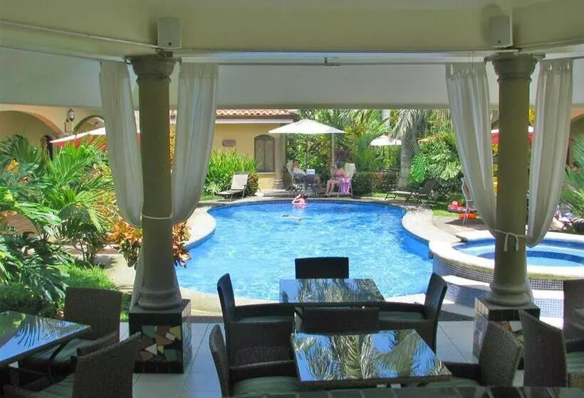Standard Neljän Hengen Huone, Las Brisas Resort And Villas