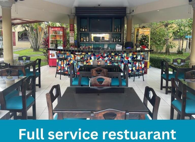 スタンダード４人部屋, Las Brisas Resort And Villas