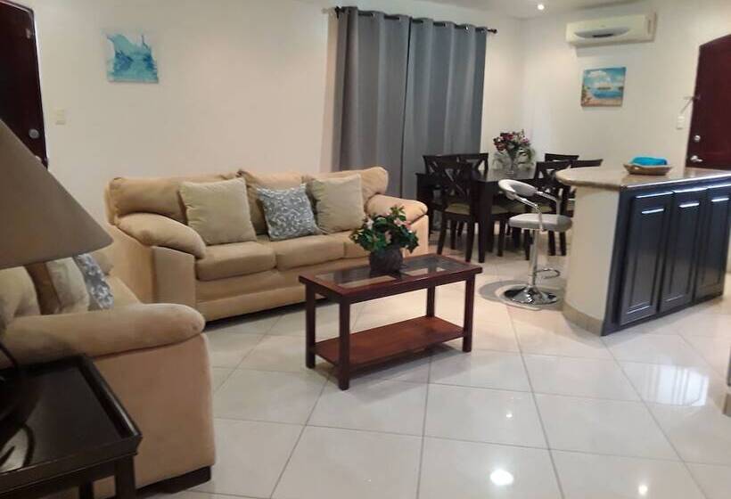 スリーベッドルーム　ヴィラ, Las Brisas Resort And Villas