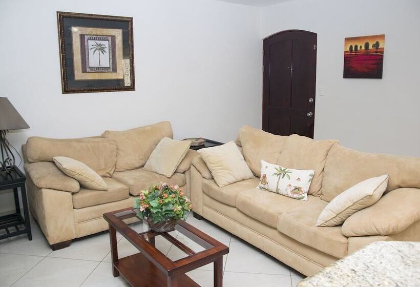 ویلای 3 خوابه, Las Brisas Resort And Villas