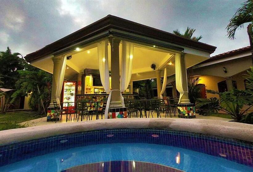 エコノミートリプルルーム, Las Brisas Resort And Villas