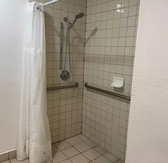 デラックスルーム, Loma Linda Inn