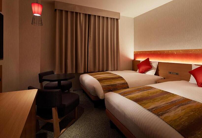 Номер Стандарт, Mitsui Garden Hotel Kyoto Sanjo
