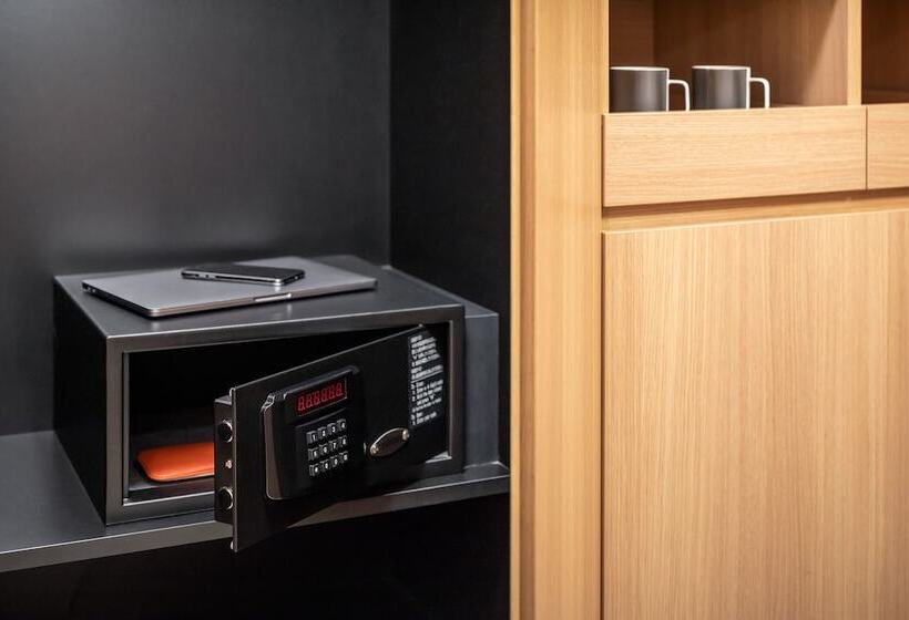 Номер Basic, Mitsui Garden Hotel Kyoto Sanjo