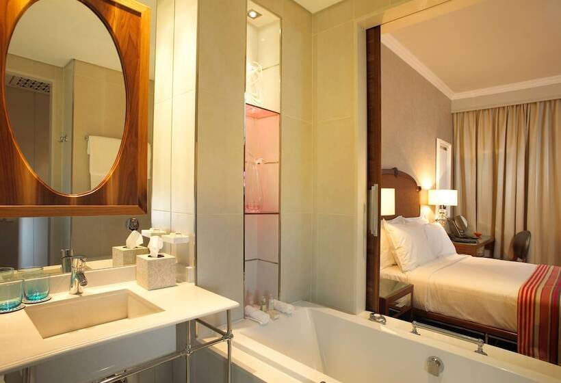 غرفة سوبيريور, Pivot Hotel Montecasino