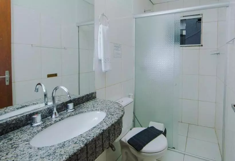 Perhehuone Jaettu Kylpyhuone, Pousada Iguassu Charm Suites