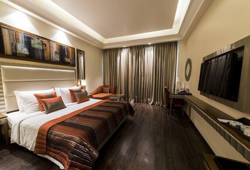 חדר אקזקיוטיב, Ramada Gurgaon Central