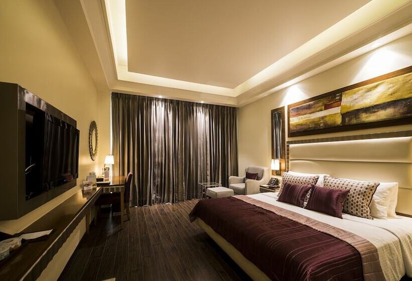 اتاق کلاب, Ramada Gurgaon Central