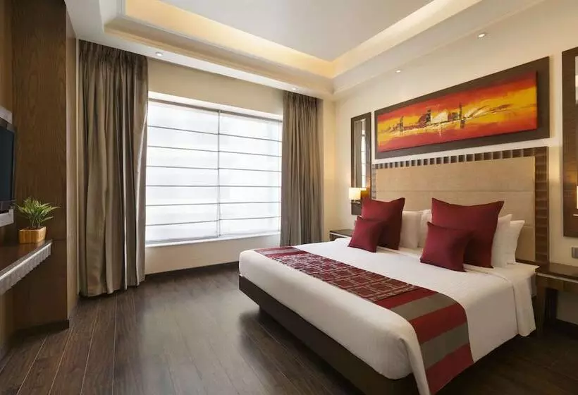 クラブルーム, Ramada Gurgaon Central