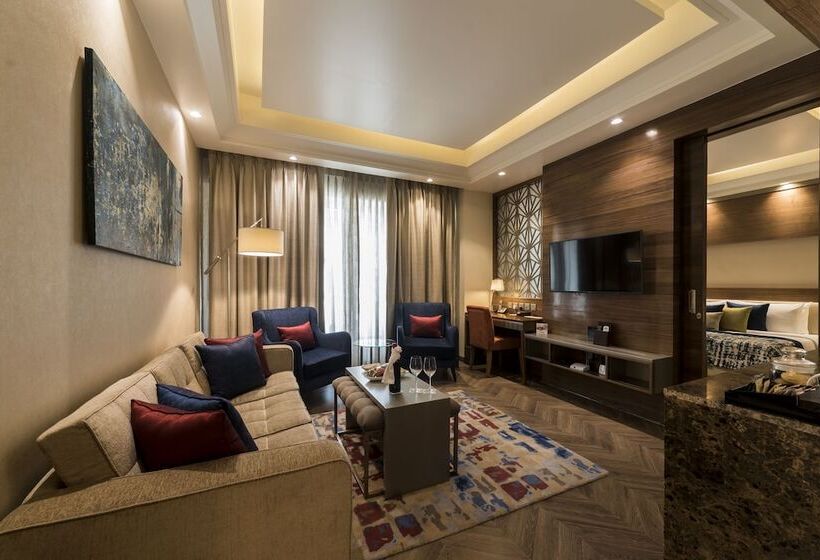 סוויטה אקזקיוטיב, Ramada Gurgaon Central