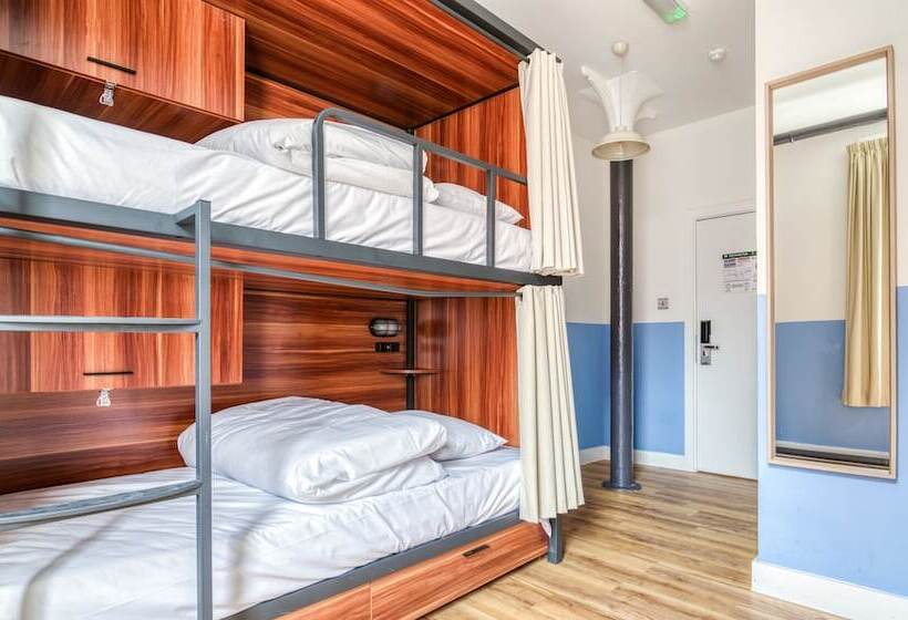 Letto in Camera Condivisa, Malacuna Manchester